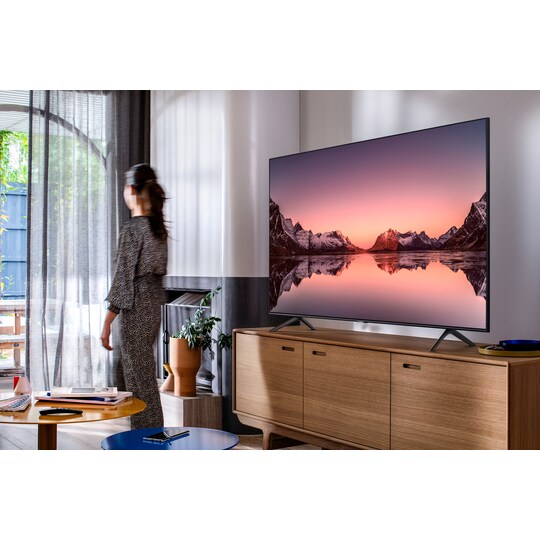 Samsung 43" Q67T 4K UHD QLED Smart-TV QE43Q67TAU | Elgiganten