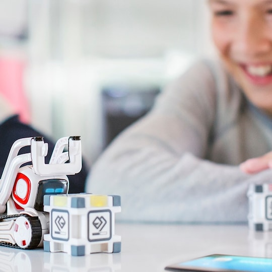 Anki Cozmo startersæt 1.5 robot (hvid) | Elgiganten