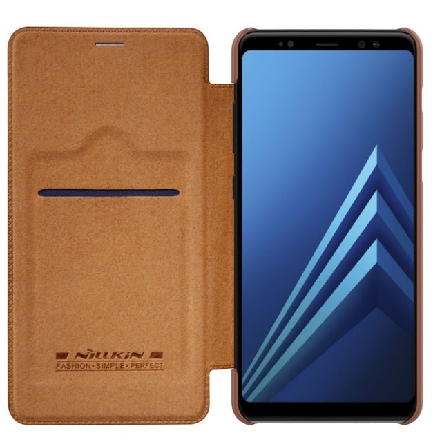 Nillkin Qin FlipCover Samsung Galaxy A8 Plus 2018 (SM-A730F)  - brun