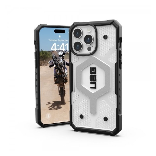 Urban Armor Gear (UAG) iPhone 15 Pro Max Cover Pathfinder MagSafe Ice