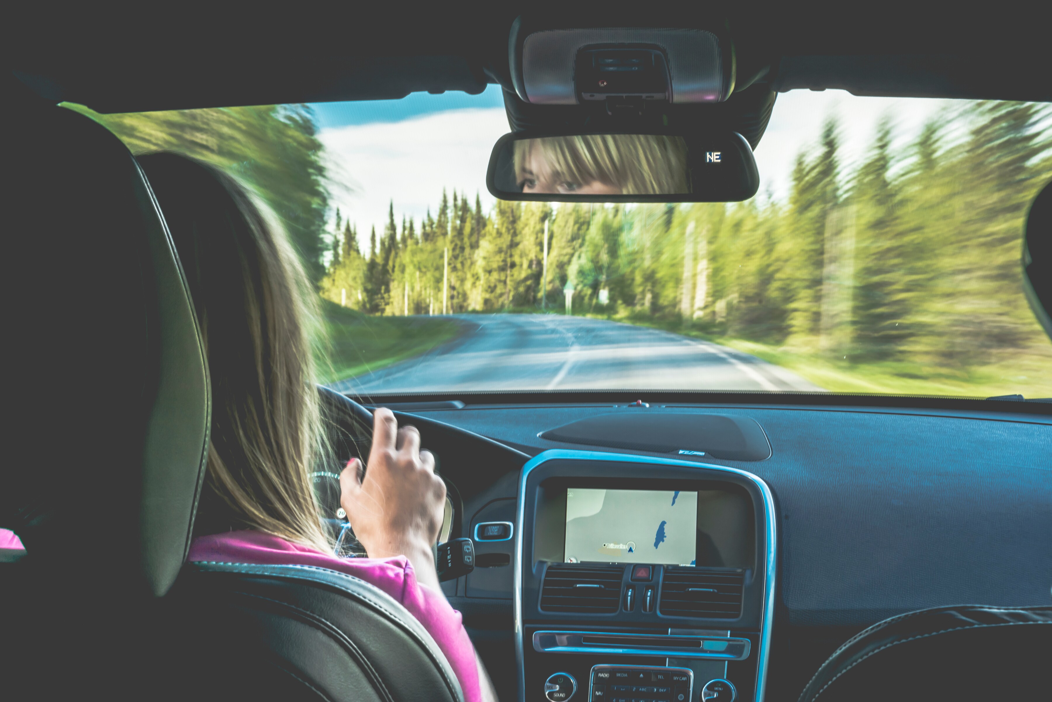 Guide: Find den perfekte GPS til sommerens roadtrip | Elgiganten