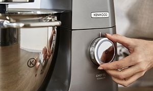 Kenwood Chef XL Titanium køkkenmaskine KVL8300S | Elgiganten