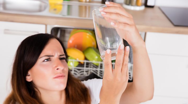 Guide: Sådan vasker du dine krystalglas i opvaskemaskinen | Elgiganten