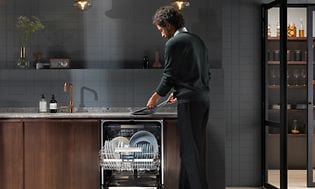 Opvaskemaskine med ComfortLift - se fordelene | Elgiganten