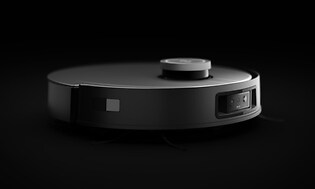 Detaljeret foto af kameraet på Ecovacs Deebot X1 Plus med sort baggrund