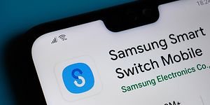 Samsung Smart Switch-mobilapp set på skærmen af Samsung-mobil